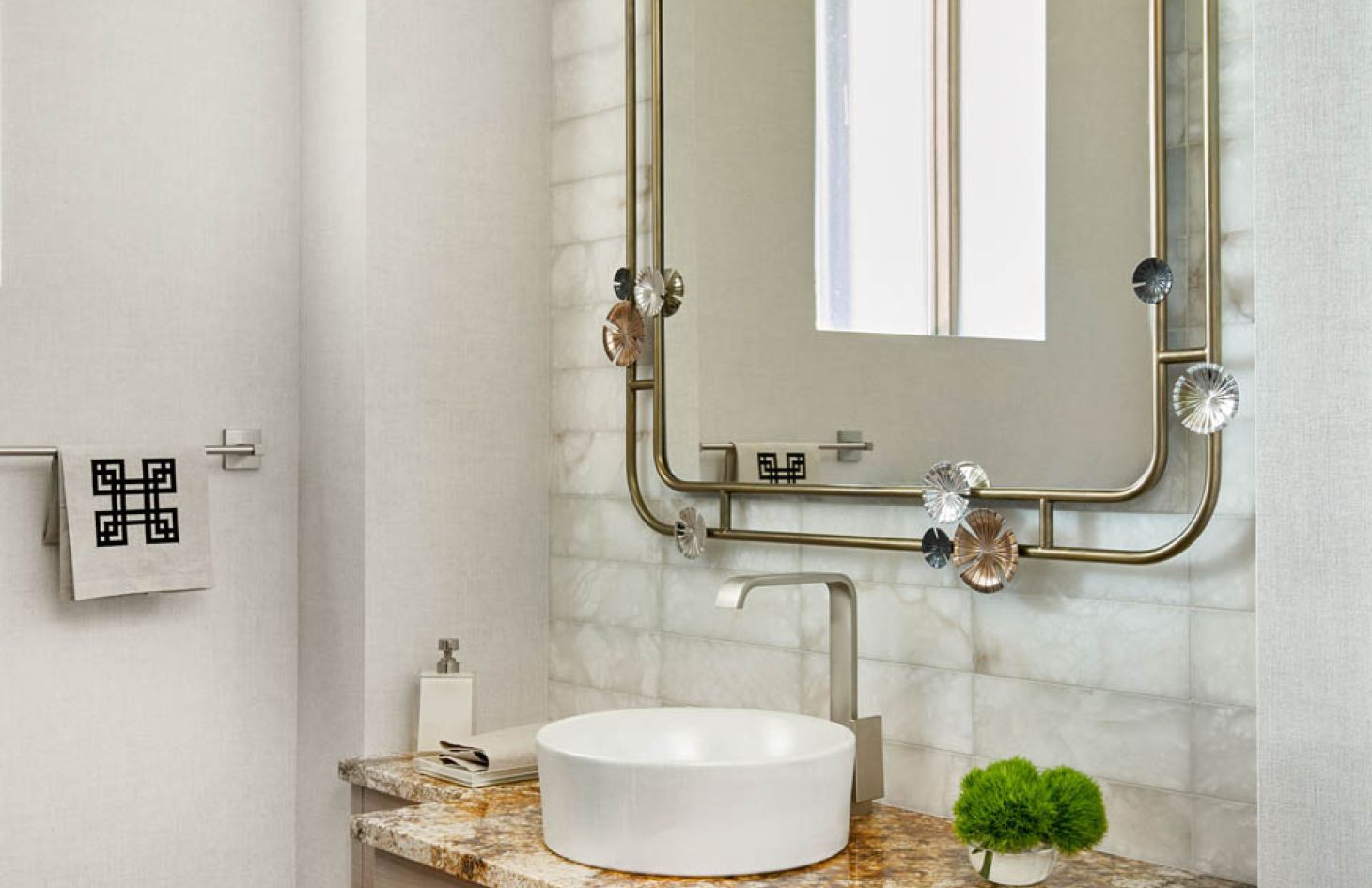 KGA Mandil Yamagata 07 02 20 Powder Room Tight Web